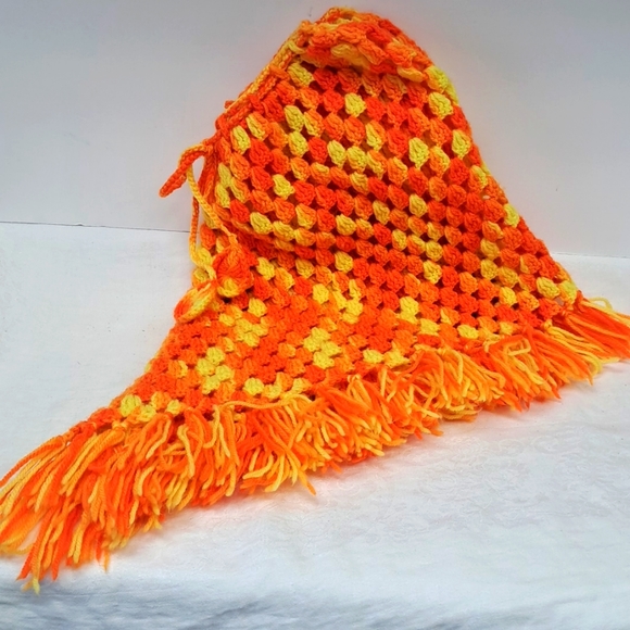 Retro handmade child’s orange and yellow poncho - Picture 3 of 7